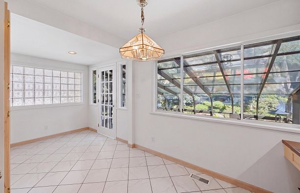 2727 W 36th Avenue MacKenzie Heights