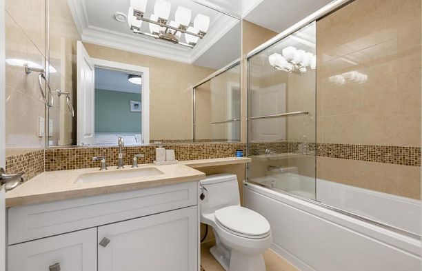 2979 W 31st Avenue MacKenzie Heights