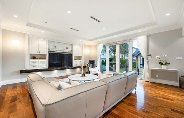 2979 W 31st Avenue MacKenzie Heights