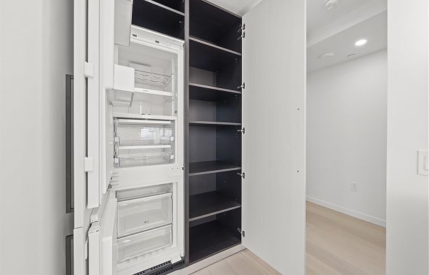 702 8415 Granville Street S.W. Marine