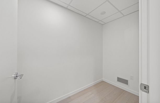 702 8415 Granville Street S.W. Marine
