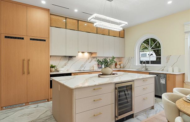 2 4503 W 15th Avenue Point Grey