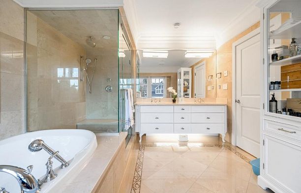 2979 W 31st Avenue MacKenzie Heights
