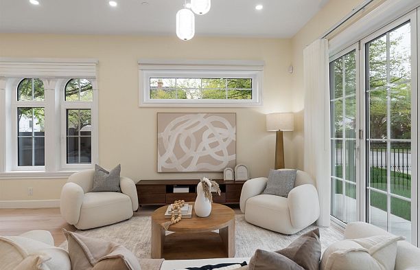 2 4503 W 15th Avenue Point Grey