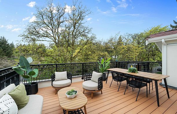 2 4503 W 15th Avenue Point Grey