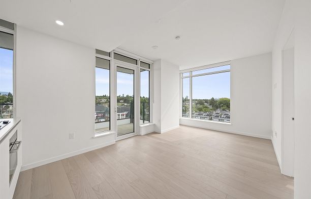 702 8415 Granville Street S.W. Marine