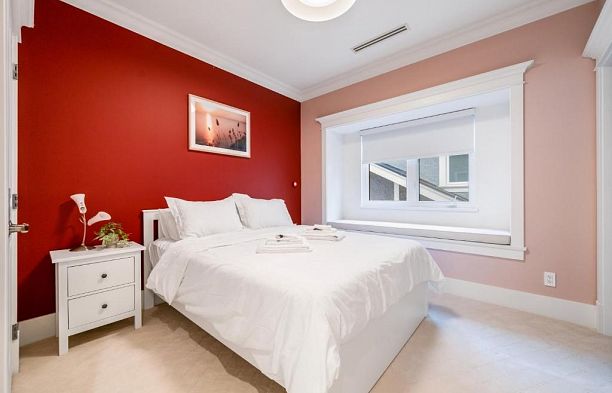 2979 W 31st Avenue MacKenzie Heights