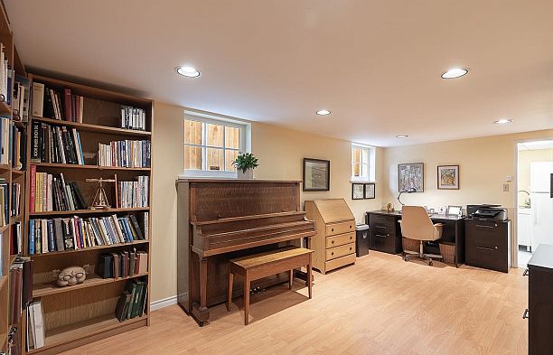 1738 W 66th Avenue S.W. Marine