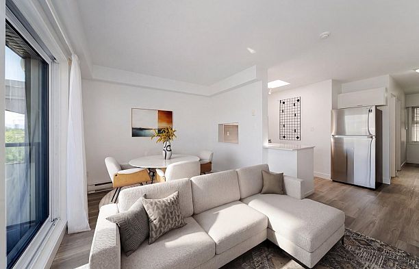 302 3788 W 10th Avenue Point Grey