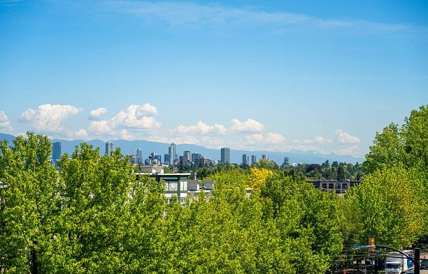 302 3788 W 10th Avenue Point Grey