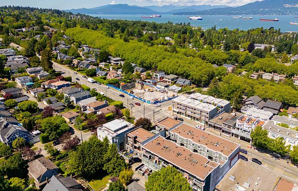 302 3788 W 10th Avenue Point Grey