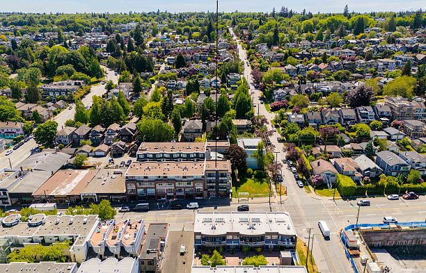 302 3788 W 10th Avenue Point Grey