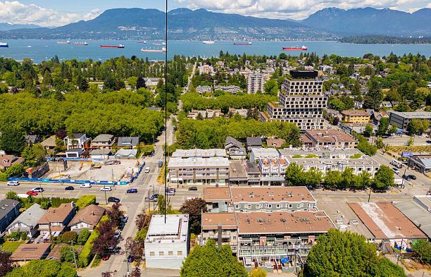 302 3788 W 10th Avenue Point Grey