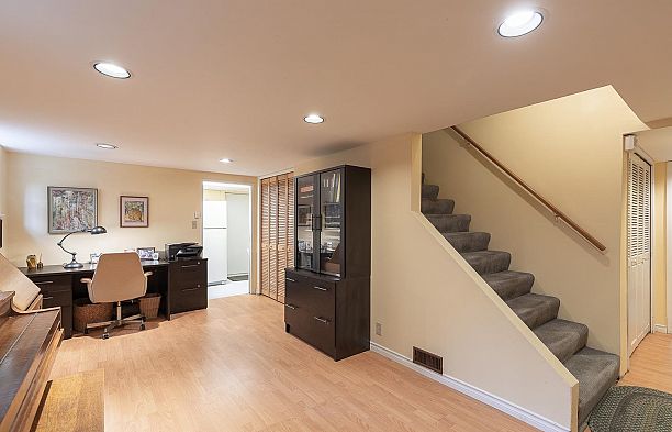 1738 W 66th Avenue S.W. Marine