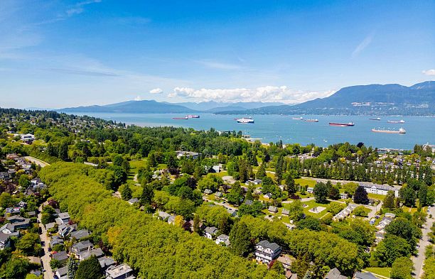 302 3788 W 10th Avenue Point Grey