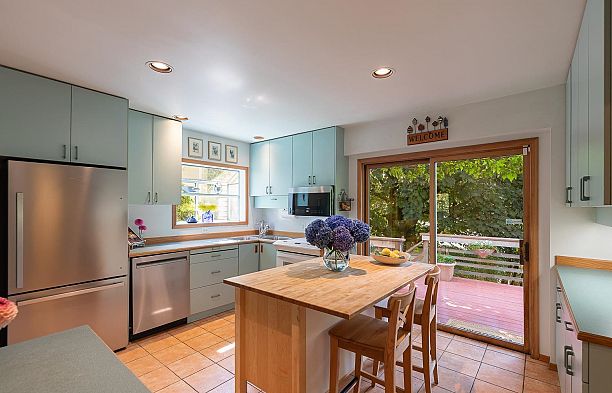 1738 W 66th Avenue S.W. Marine
