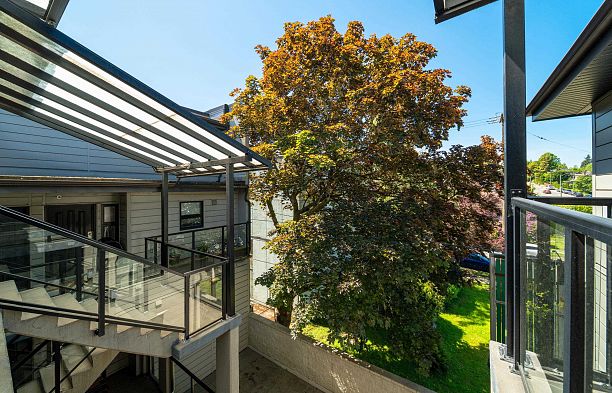 302 3788 W 10th Avenue Point Grey