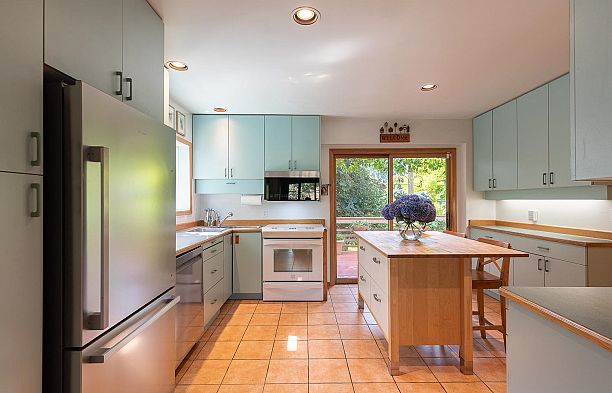 1738 W 66th Avenue S.W. Marine