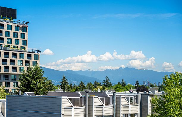 302 3788 W 10th Avenue Point Grey