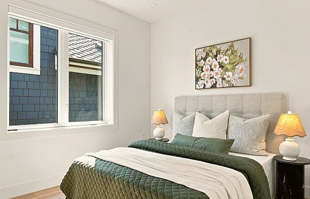 1 127 W 17th Avenue Cambie