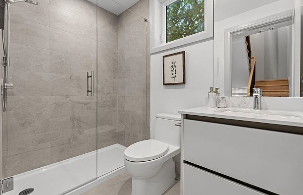 4 1491 Devonshire Crescent Shaughnessy