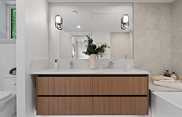 4 1491 Devonshire Crescent Shaughnessy