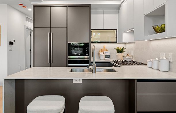 4 1491 Devonshire Crescent Shaughnessy