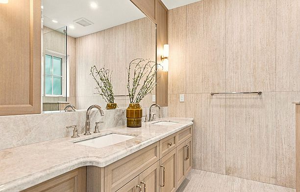 1 127 W 17th Avenue Cambie