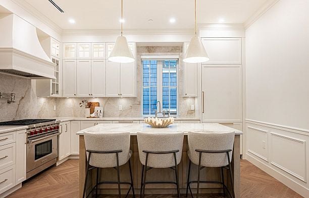 1 127 W 17th Avenue Cambie