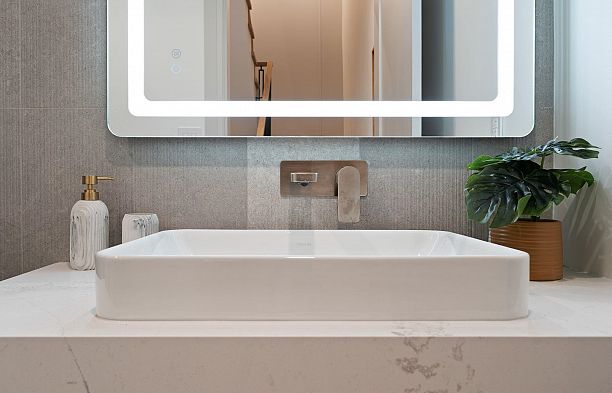 4 1491 Devonshire Crescent Shaughnessy