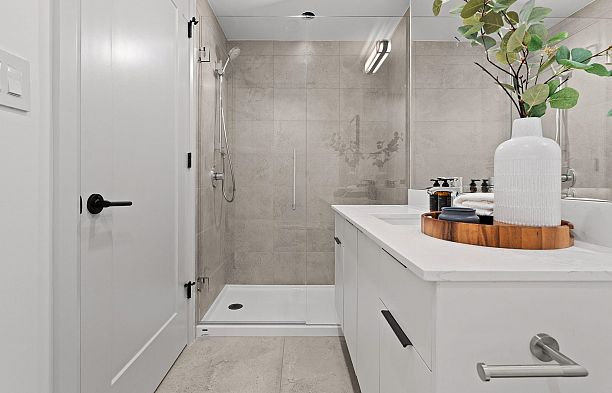 3 1491 Devonshire Crescent Shaughnessy