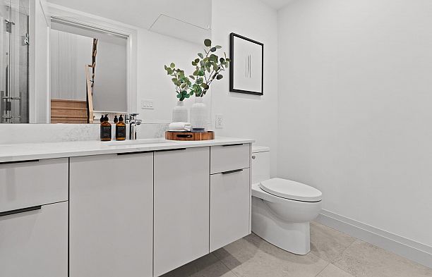3 1491 Devonshire Crescent Shaughnessy