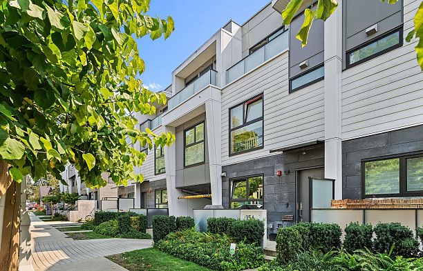 156 W Woodstock Avenue Cambie