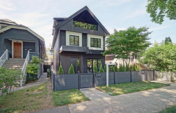 1 3315 W 10th Street Kitsilano
