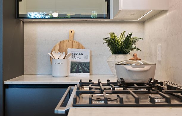 4 1491 Devonshire Crescent Shaughnessy