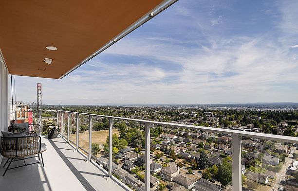 2302 485 W 42nd Avenue Oakridge VW
