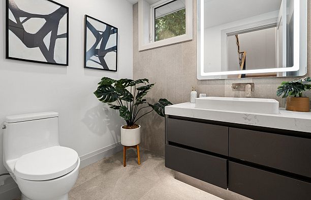 4 1491 Devonshire Crescent Shaughnessy