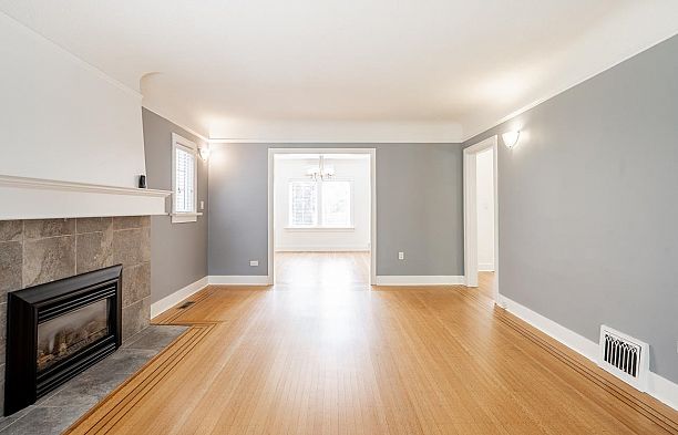 242 W 21st Avenue Cambie