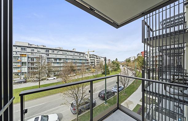 307 5212 Cambie Street Cambie