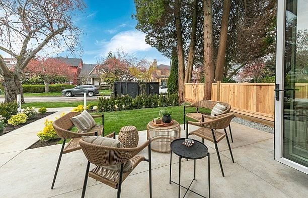 1 3708 W 18th Avenue Dunbar