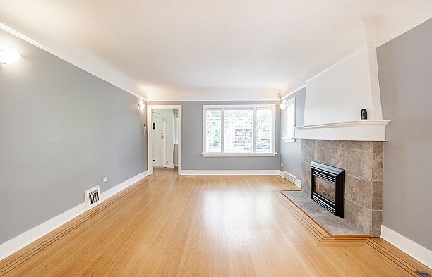 242 W 21st Avenue Cambie