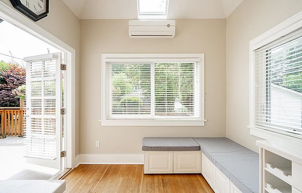 242 W 21st Avenue Cambie