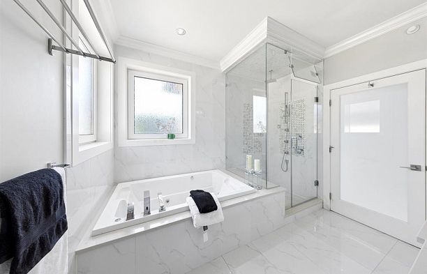3078 W 20th Avenue Arbutus