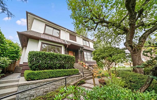 4390 Locarno Crescent Point Grey