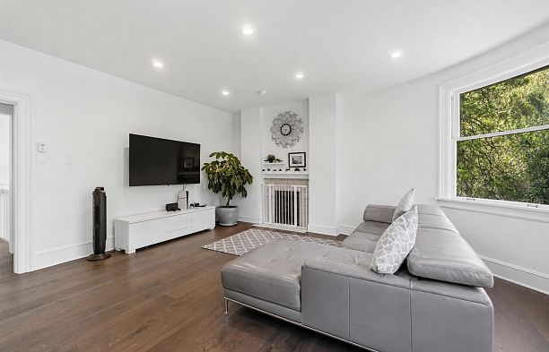 1188 Laurier Avenue Shaughnessy