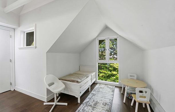 1188 Laurier Avenue Shaughnessy