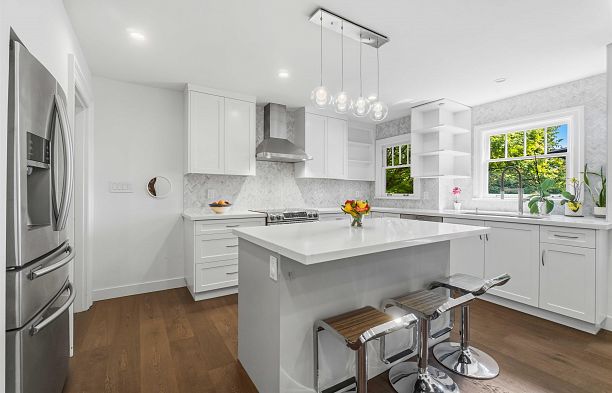 1188 Laurier Avenue Shaughnessy