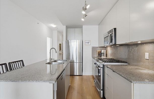 512 298 E 11th Avenue Mount Pleasant VE