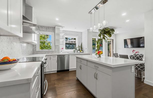 1188 Laurier Avenue Shaughnessy
