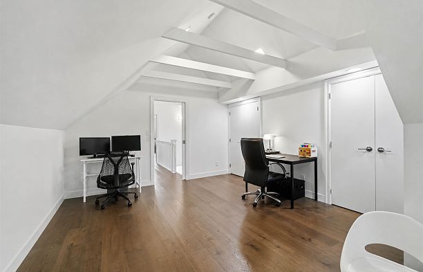 1188 Laurier Avenue Shaughnessy
